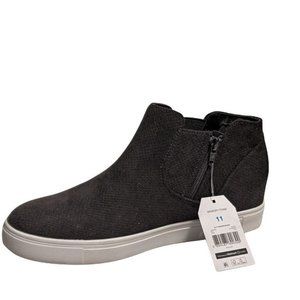 Time and Tru Women’s Black Memory Foam Sneaker Wedge Bootie Shoes Size 11 NWT